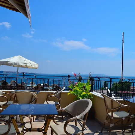 Alp Hotell 3*