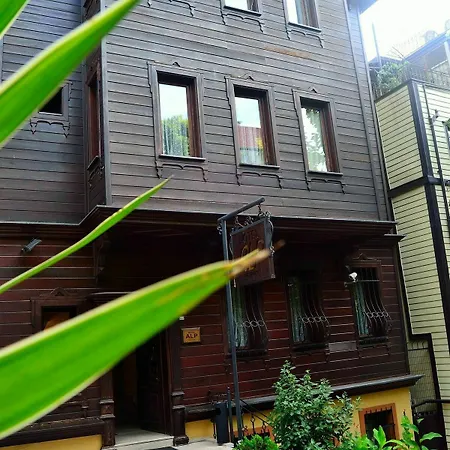Alp Hotel