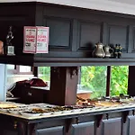 Alp Hotel